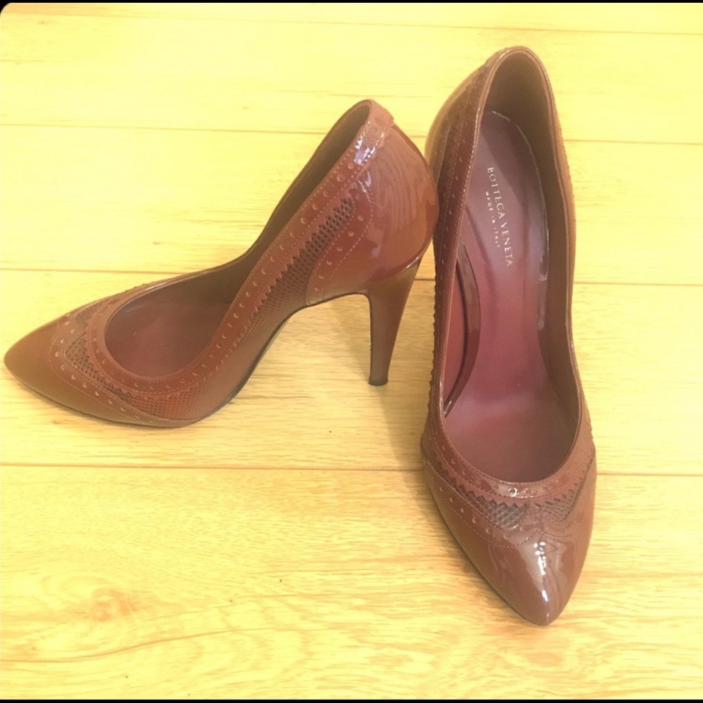 Bottega Veneta - Patent Wingtip Brown Pump